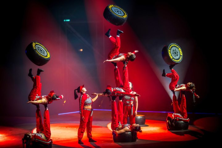 Cirque Phénix • Les jeux du cirque